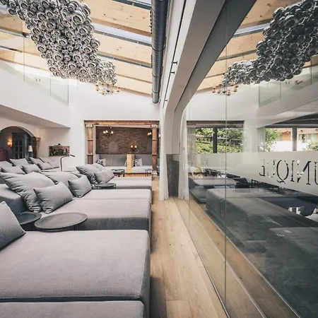 Hotel Klosterbraeu 5*