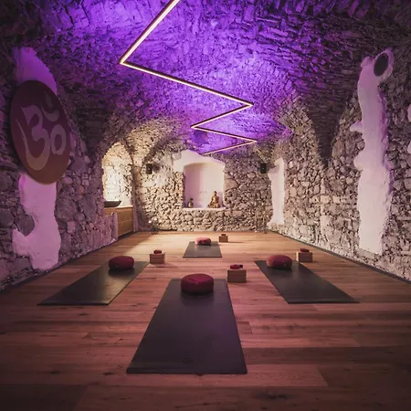 克劳斯特布劳酒店 5*