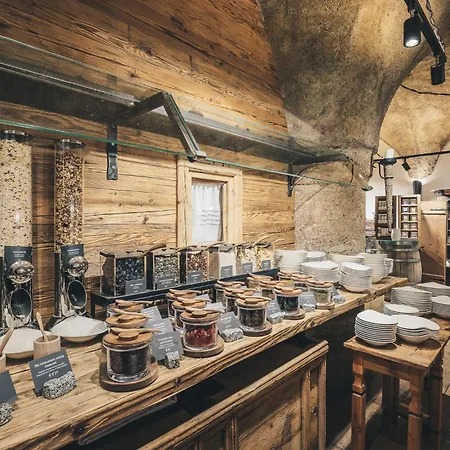 Отель Klosterbraeu 5*