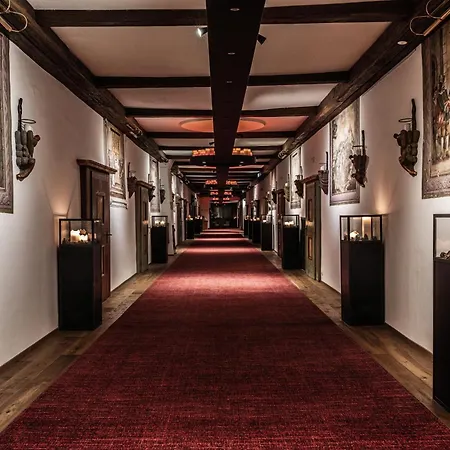 克劳斯特布劳酒店 蒂罗尔-泽费尔德