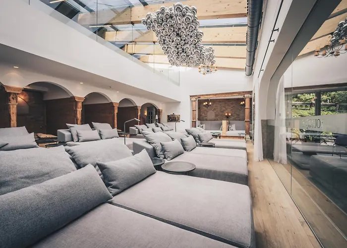 Hotel Klosterbraeu 5*